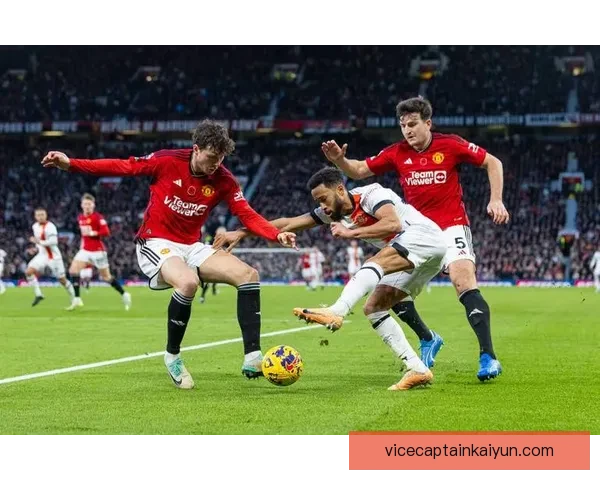 英超赛季进行中，卢顿对曼联表现值得关注